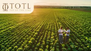 Latest farming trends in India 2025 including drones, AI, hydroponics, organic farming, and agro-tourism estates.